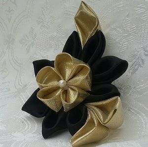 Kanzashi Broach NWOT Prom Event Gift Woman's Hand Crafted